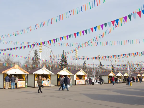 Carnaval de vacaciones en el Centro de Exposiciones, Moscú —  Fotos de Stock