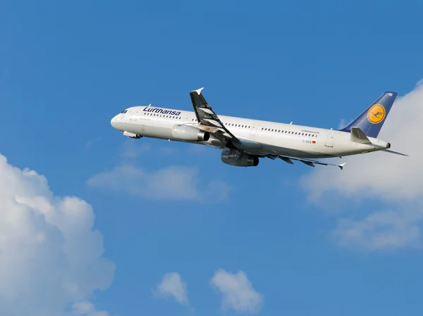 Szép légi airbus A321-231 Lufthansa — Stock Fotó