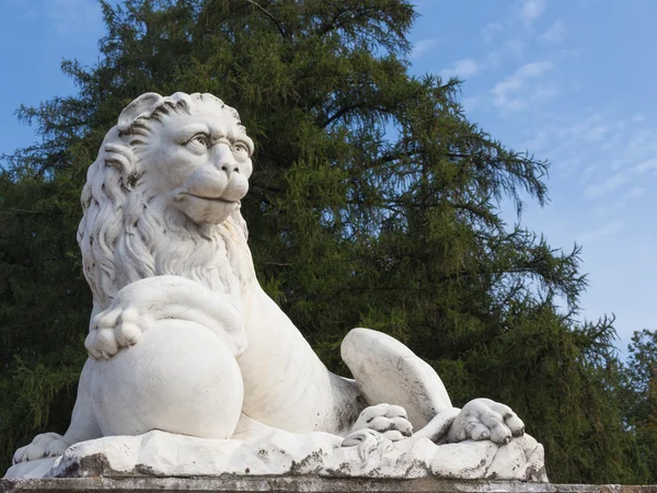 Escultura de leão — Fotografia de Stock