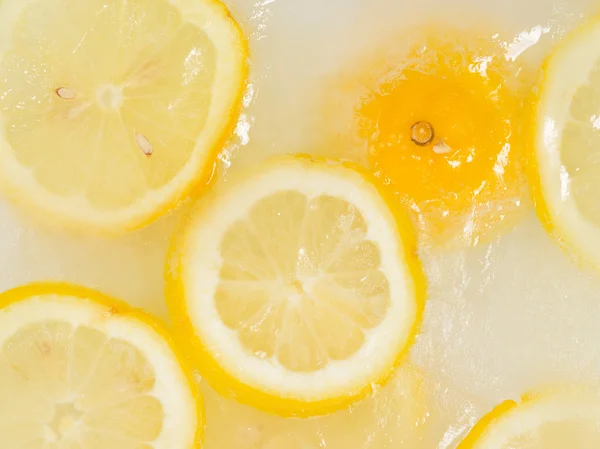 Pieces of lemon — Stock Photo, Image