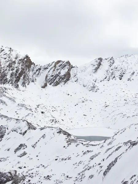 Zugefrorener See — Stockfoto