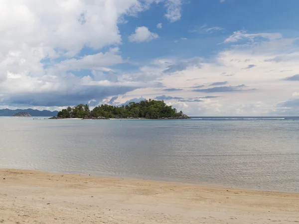 Hermosa playa — Foto de Stock