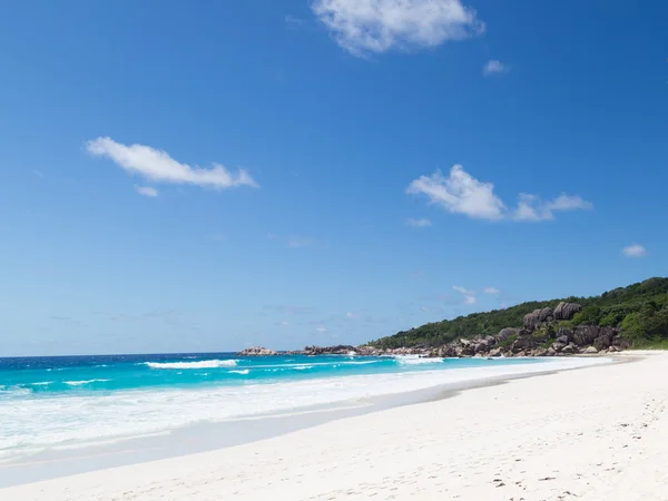 Horisontella seascape med ren strand — Stockfoto