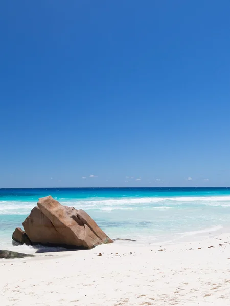 Verticale meravigliosa spiaggia panoramica sul mare — Foto Stock