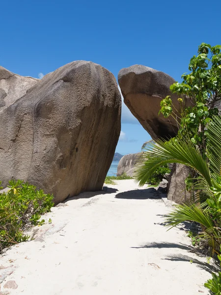 Enormes rocas de granito —  Fotos de Stock