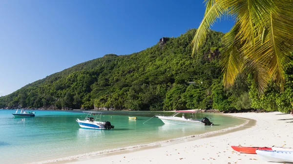 Amazing turquoise sea — Stock Photo, Image