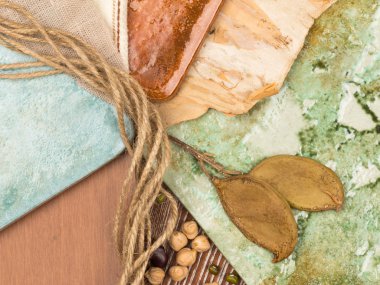 sıcak renklerde kolaj