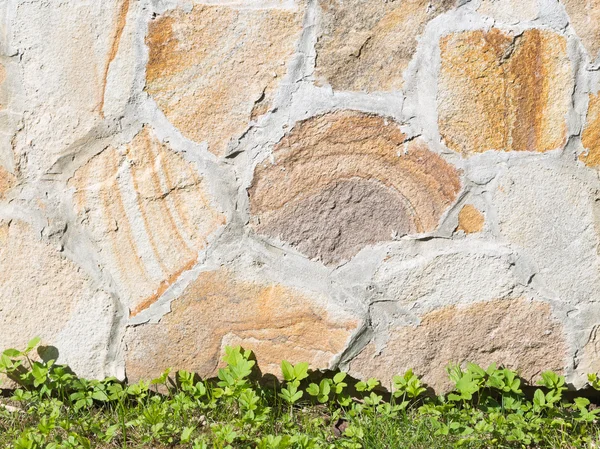 Parede feita de pedra natural — Fotografia de Stock