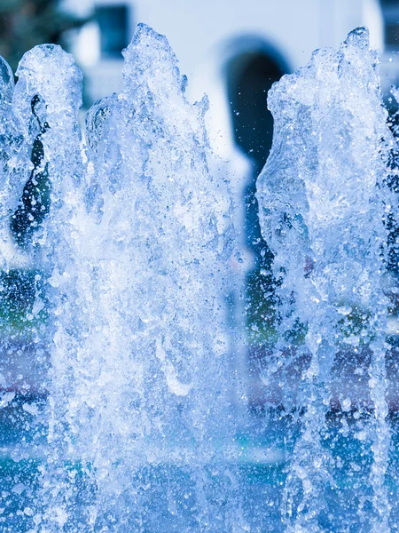 Vertikale Entnahme von Spritzwasser — Stockfoto