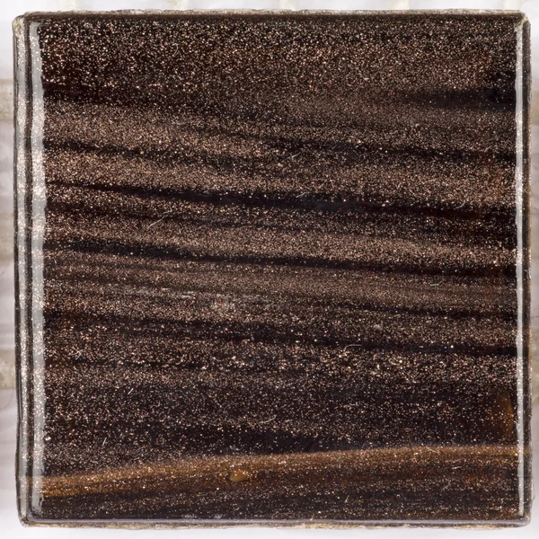 줄무늬 벤츄리와 갈색 유리 화 — 스톡 사진