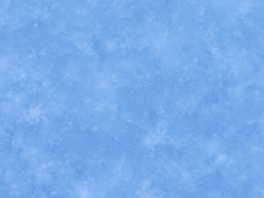 yumuşak kar üzerinden kırılgan kar taneleri