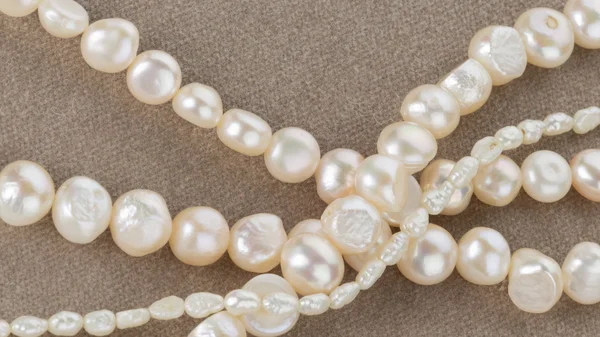 Beads made from freshwater pearls — Stock Photo, Image