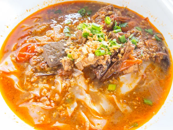 Tay yerel Kuzey noodle pork ile