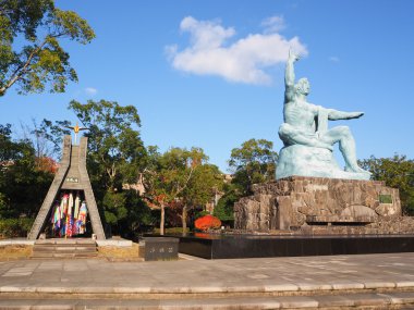 Barış heykeli Nagasaki barış Parkı, Nagasaki, Japonya