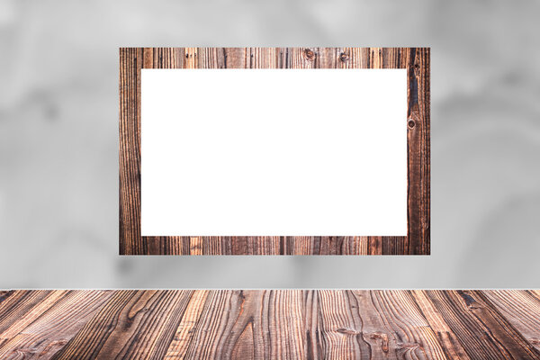 Деревянная рама и доска на сером фоне
