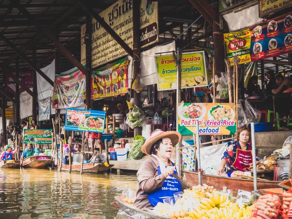 Damnoen Saduak Floating Market in Ratchaburi Thailand — Stock Photo, Image