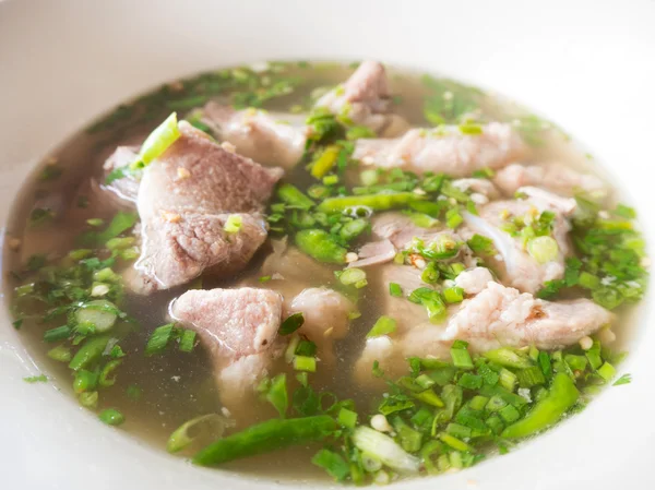 泰国辣汤与猪肉骨 — 图库照片
