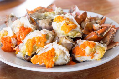 Tay deniz ürünleri tabağı