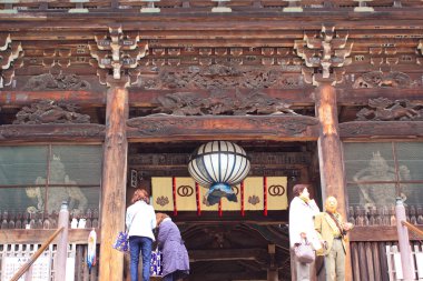 Nara 'daki eski tapınakta bahar mevsimi,' Hasedera '