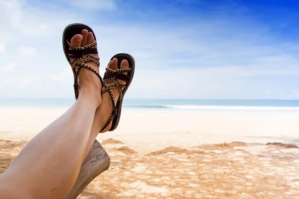 Relaxing on beach — Stock Photo, Image