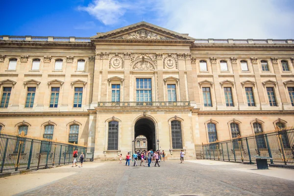 Museu do Louvre em Paris — Fotografia de Stock