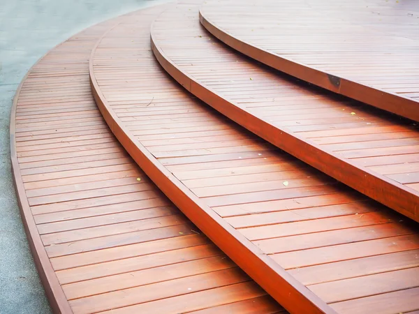 ステップのモダンな木製曲線 — ストック写真