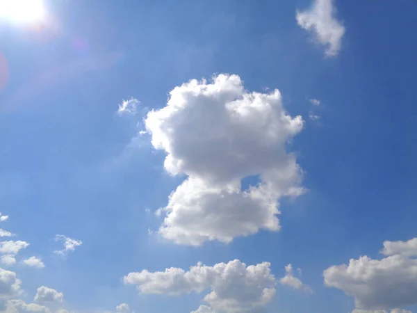 Dazzling Sunny Blue Sky White Fluffy Cloud Таїланд — стокове фото