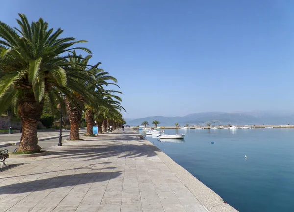 Prachtige Promenade Morning Sunshine Aan Het Water Van Nafplio Griekenland — Stockfoto