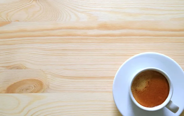 Vista Dall Alto Una Tazza Espresso Sul Tavolo Legno — Foto Stock