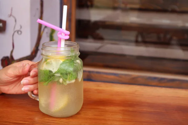 Closeup Glass Mouthwatering Iced Lemonade Woman Hand Selective Focus — Fotografia de Stock