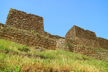 Pisac Arkeolojik Kompleksindeki Antik Yapıların kalıntıları, İnkalar 'ın Kutsal Vadisi, Cusco Bölgesi, Peru