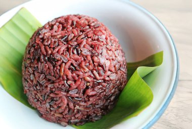 Aromatik Pişmiş Böğürtlen Pirinci, Düşük Glisemik İndeks Karbonhidratı ve Sayısız Sağlık Sigortası