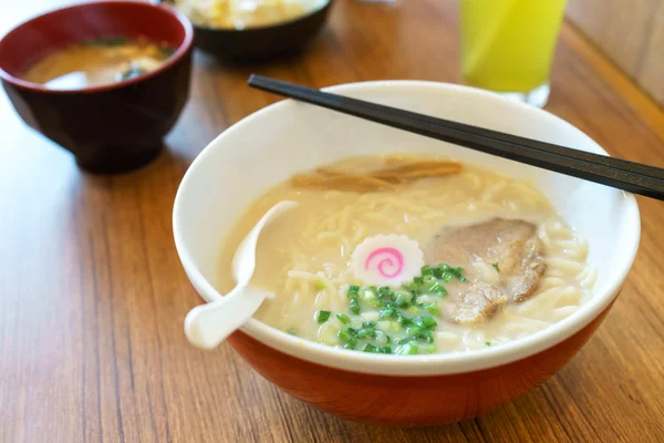 Tonkatsu ramen Japán tészta étel — Stock Fotó