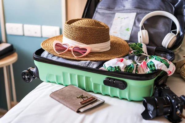 Traveler Suitcase Luggage Travel Accessories Items Preparing Travel — Stock Photo, Image