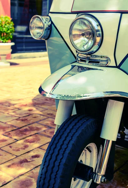 Thai style tricycle (Tuk Tuk) in Thailand — Stock Photo, Image