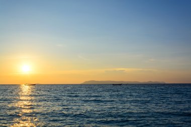 Güzel gün batımı gökyüzü