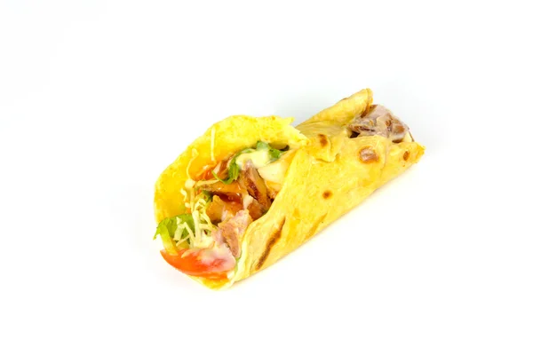 Close-up van Kebab sandwich op witte achtergrond — Stockfoto