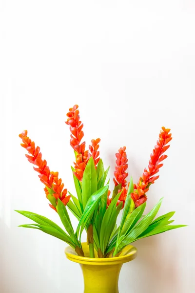 Arranjo de flores em vaso — Fotografia de Stock