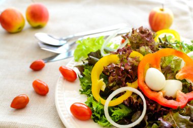 Çul salataya, yakın çekim