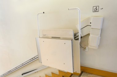 Asansör engelliler için