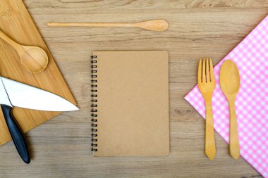 Mutfak malzemesi ile defter