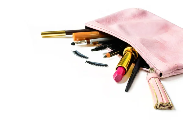 Borsa make up con cosmetici isolati — Foto Stock