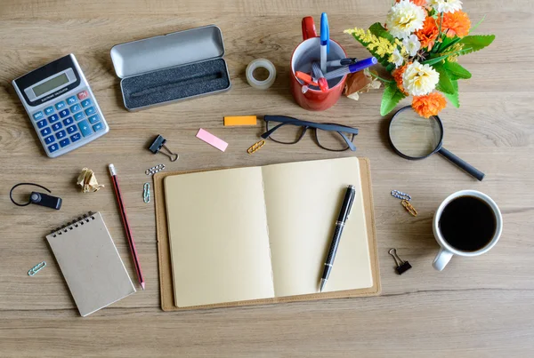 Office supply and Cup of coffee on desk — Stock Photo, Image