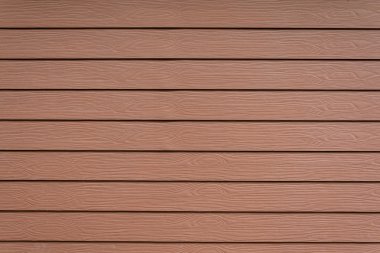 Satır dokulu Shera'yla kahverengi ahşap duvar