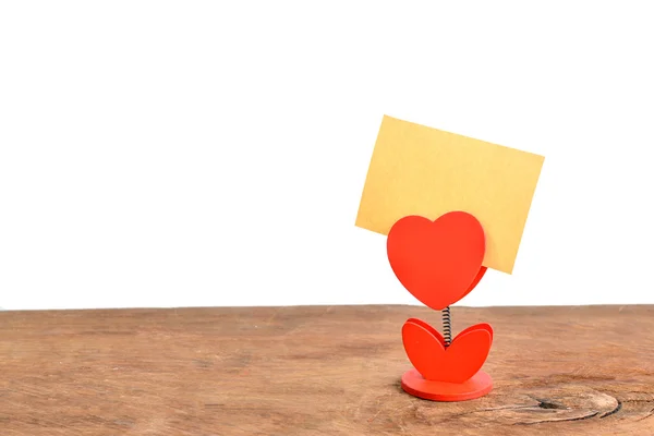 Forme de coeur rouge et note vierge sur une vieille table en bois avec ba blanc — Photo