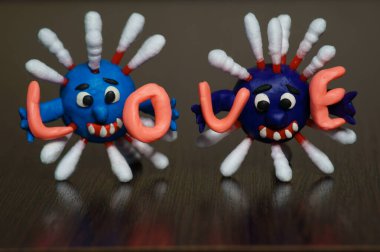 Virüsün figürleri ve yazıt aşkı..