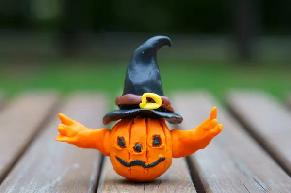 Dýňová Figurka Plasticinu Barevném Pozadí Halloween Položka — Stock fotografie
