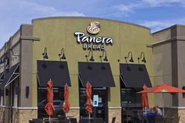Indianapolis - Yaklaşık Haziran 2016: Panera Ekmek Perakende Satış Yeri. Panera Ücretsiz Wifi I Sunan Hızlı Casual Restoranlar Zinciri