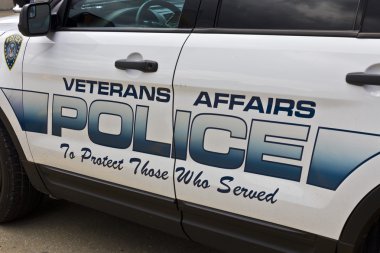 Indianapolis - Circa Haziran 2016: Roudebush Va Tıp Merkezi I Gaziler İşleri Polis