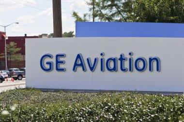 Cincinnati - Haziran 2016 yaklaşık: Genel elektrik Havacılık tesisinden logolar. Ge Havacılık bir sağlayıcı Jet motorları V ise
